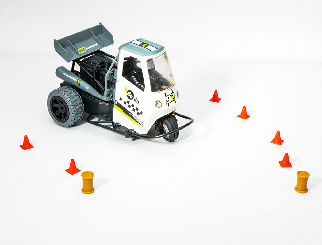 E-ZEE RC 1/16 TRICYCLE RTR WITH LIGHT-SOUND & EXHAUST FUNCTION