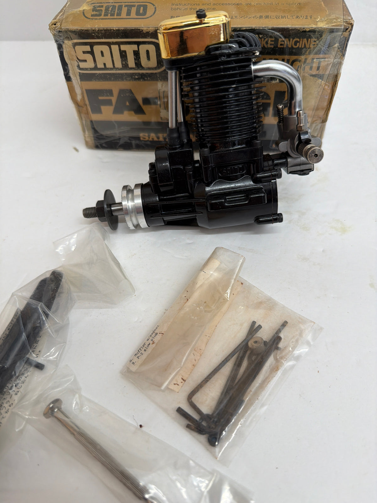 Saito FA-65 Golden Knight New in damaged box Four Stroke