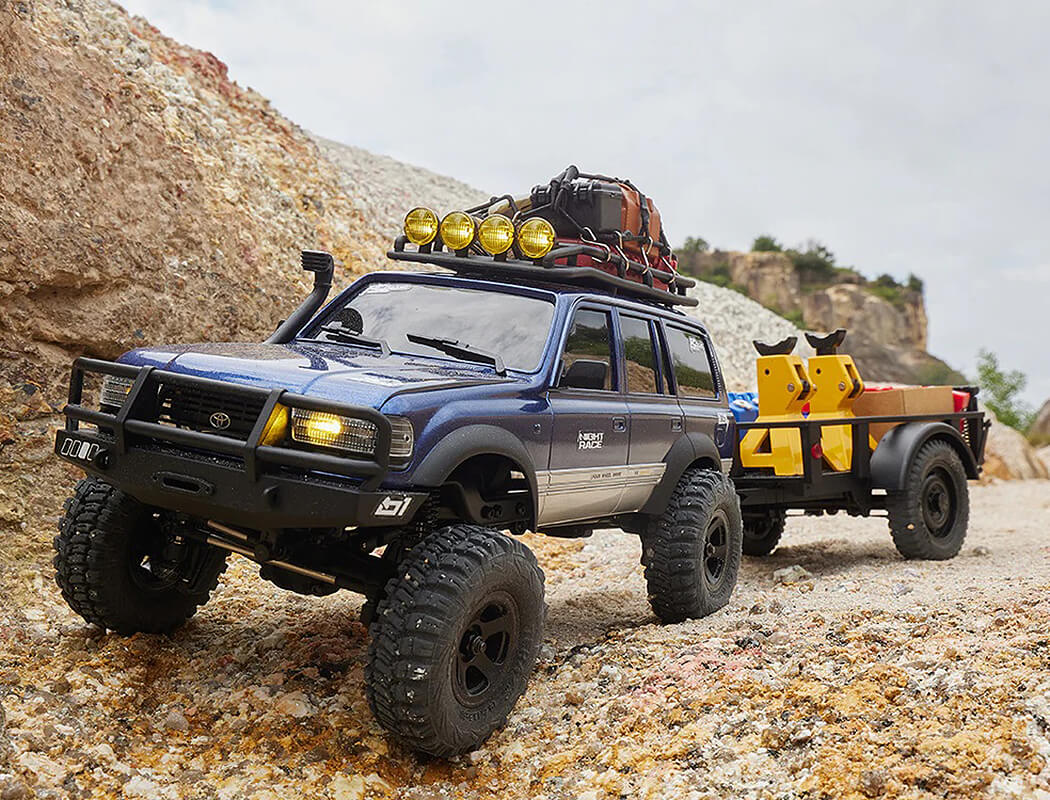 FMS FCX 1/18 TOYOTA LC80 RTR SCALER - BLUE - EX DEMONSTRATOR MODEL