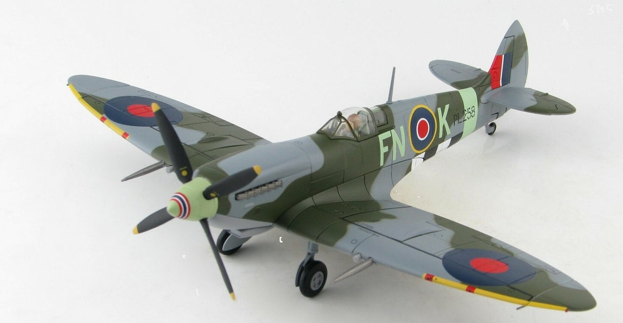 Hobby Master 1/48 Scale HA8321 Super Marine Spitfire MK. IX