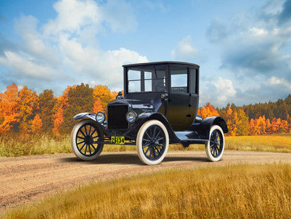 ICM 1/35 Doctors Coupe 1917 Model T American Car Kit ICM35830