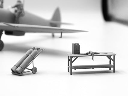 ICM 1/48 WWII RAF Airfield Kit DS4802