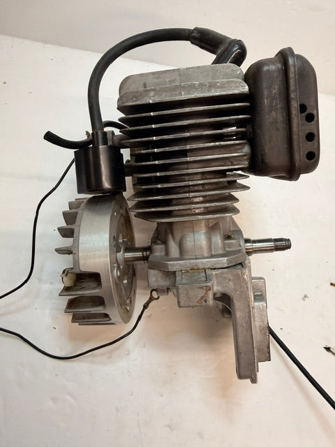 Second hand 2-Stroke Petrol Engine possibly Zenoah G38 (G380PU) damaged shaft
