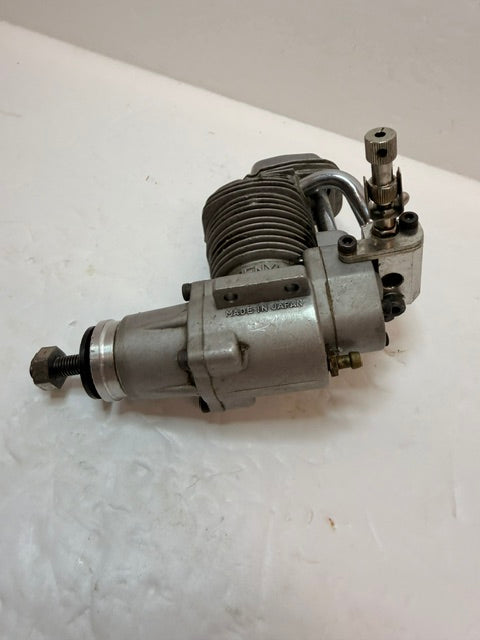 Enya 46-4C 7.5cc Four-Stroke Glow R/C Aircraft Engine – Japan SECOND HAND valves are possibly stuck (Box 161)