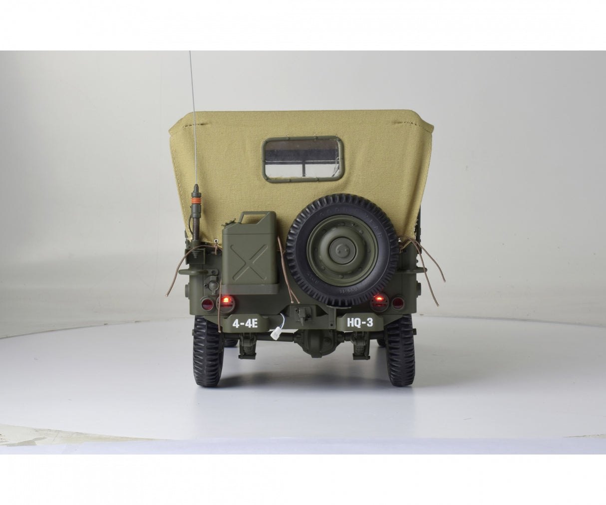 ISO Willys Jeep with trailer and accessories 1/8 Full kits