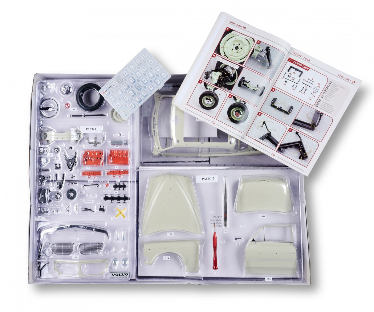 IXO Volvo S122 Amazon 1/8 Full kits