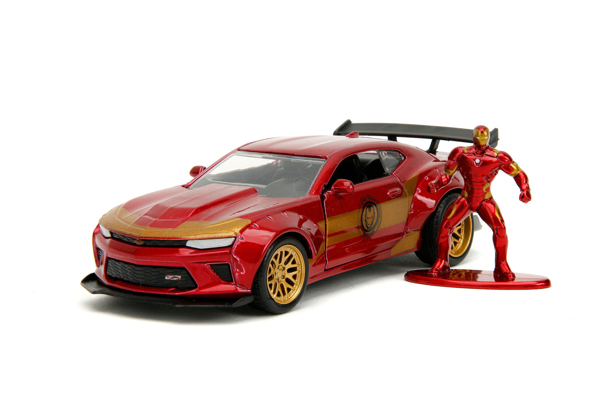 Jada Die Cast Collectables - 1:32 Hollywood Rides 2016 Camaro With Iron Man Figure