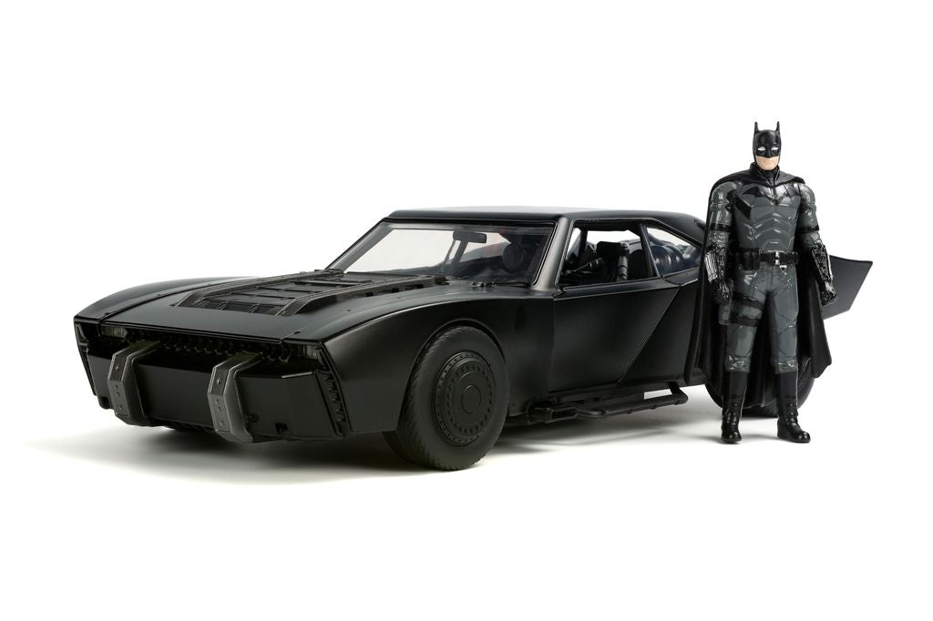 Jada Die Cast Collectables - 1:18 2022 Batmobile with Batman Figure and working lights