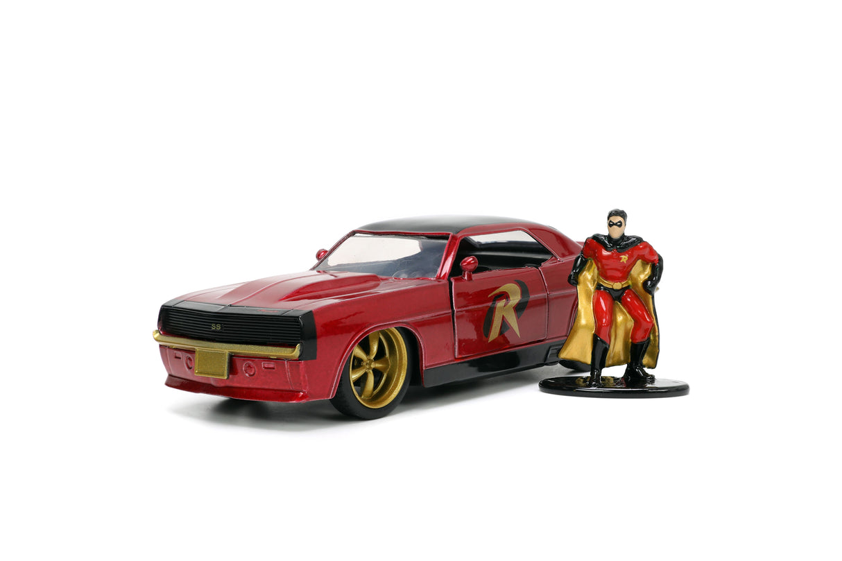 Jada Die Cast Collectables - 1:32 Hollywood Rides 1969 Camaro with Robin Figure