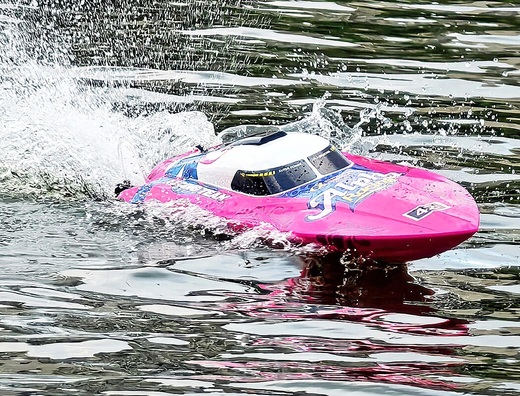 JOYSWAY ALPHA V2.0 BRUSHLESS ARTR RACING BOAT WITH OUT BATT/CHRGR