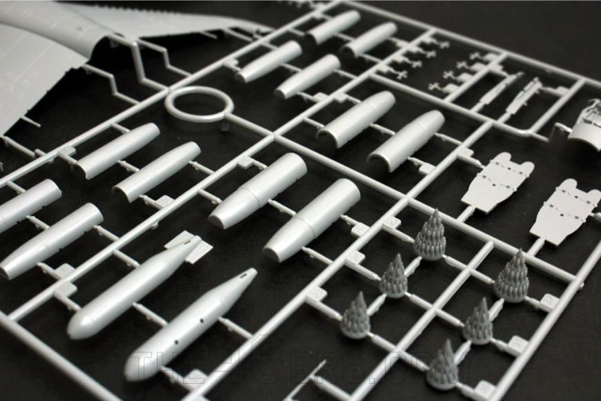 Kinetic 1/48 T-Harrier T2/T2A/T2N/T4/T4N/T8 Two Seater Trainer Kit K48040