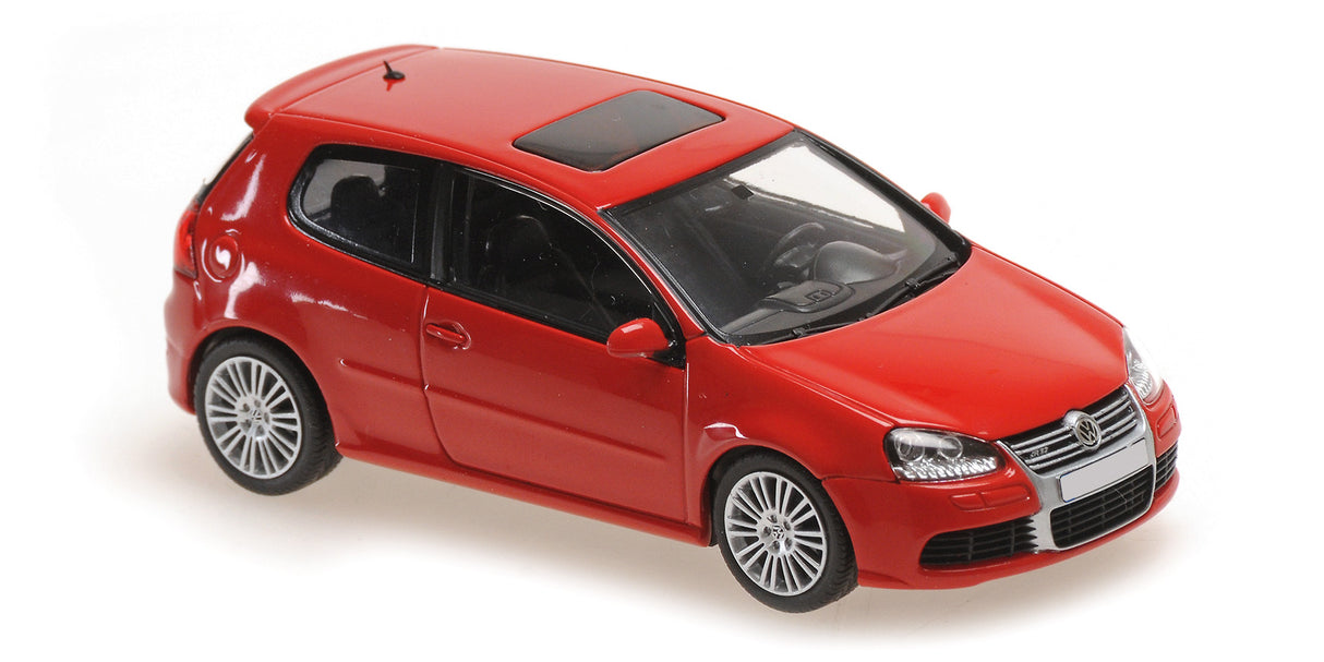 Maxichamps Die Cast Collectables - 1:43 2005 VW Golf V R32 Red