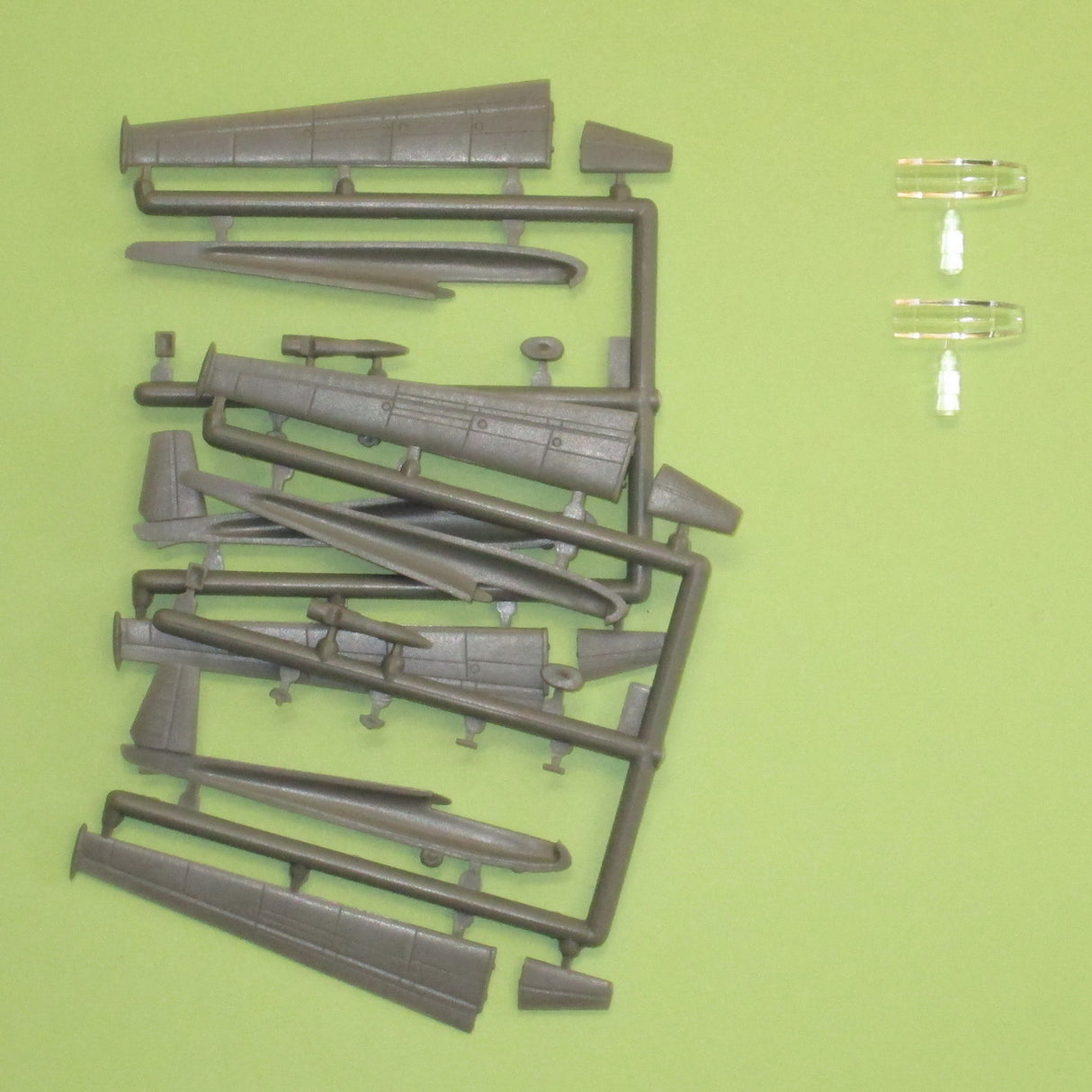 Mark 1 Models 1/144LET L-13/L-3A Blanik Glider Kit 14496