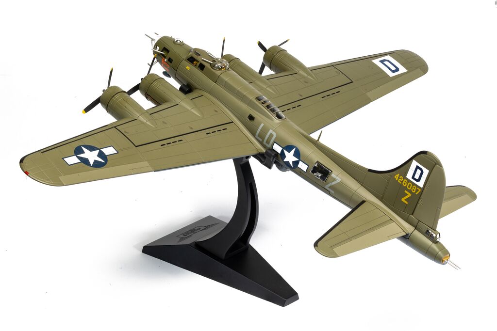 Corgi B-17F Flying Fortress - Royal Flush - Lt Robert Rosie Rosenthal 100th BG 8th Air Force 1:72 AA33322