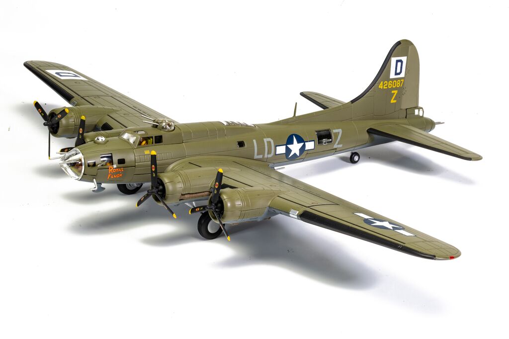 Corgi B-17F Flying Fortress - Royal Flush - Lt Robert Rosie Rosenthal 100th BG 8th Air Force 1:72 AA33322