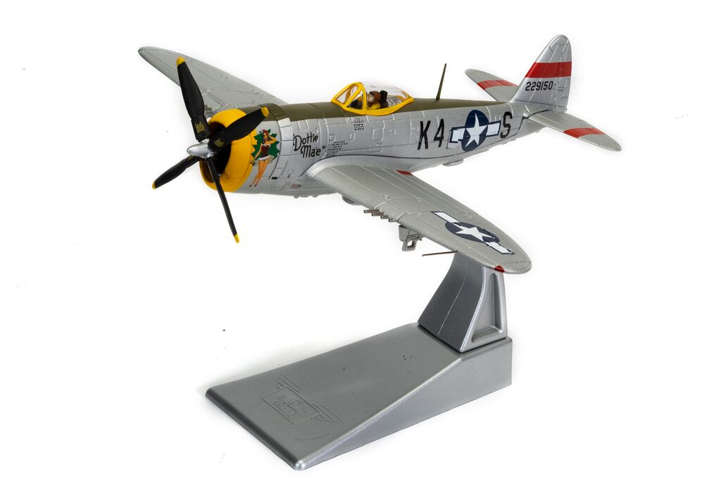 Corgi Republic P-47D Thunderbolt Dottie Mae 42-29150 / K4-S 410th FG 511th FS May 8th 1945 1:72 AA33827