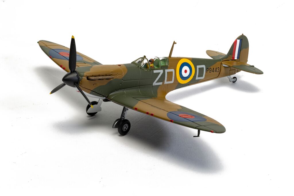 Corgi Supermarine Spitfire MkI - Flt Lt Douglas Bader - Battle of Britain 85 1:72 AA39216