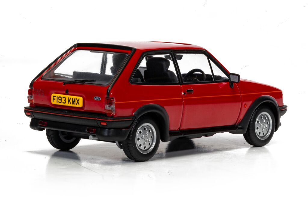 Corgi Vanguards Ford Fiesta Mk2 XR2 Rosso Red 1:43 VA14401
