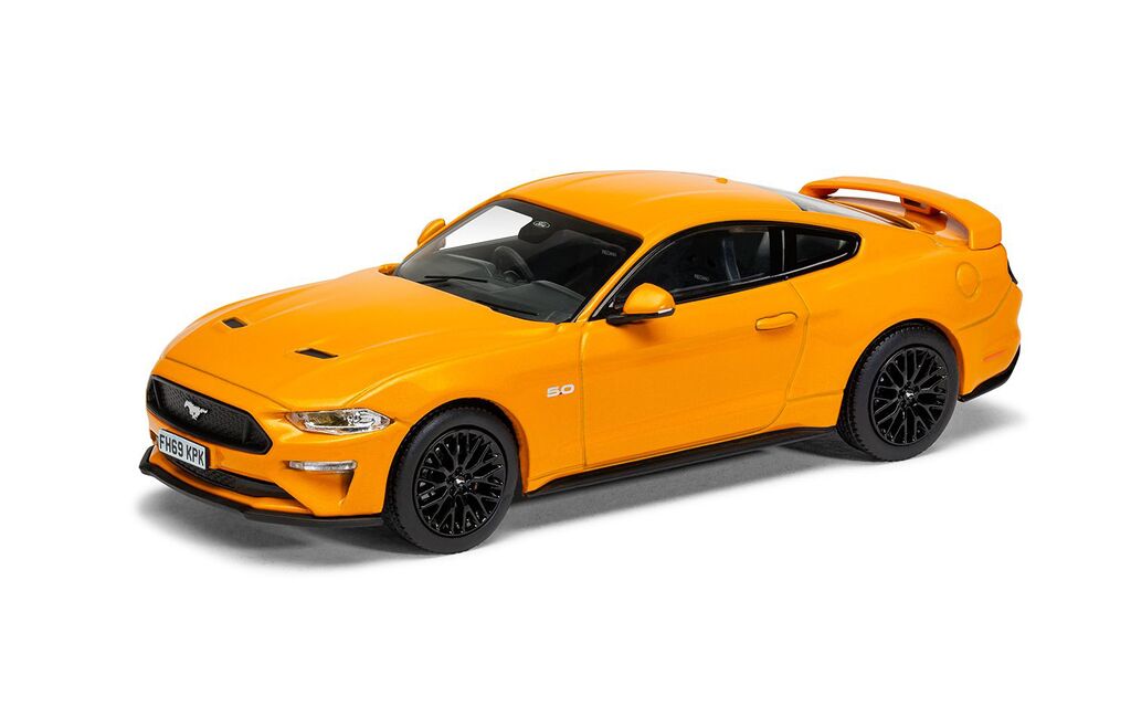 Corgi Vanguards Ford Mustang Mk6 GT Fastback Orange Fury 1:43 VA15502