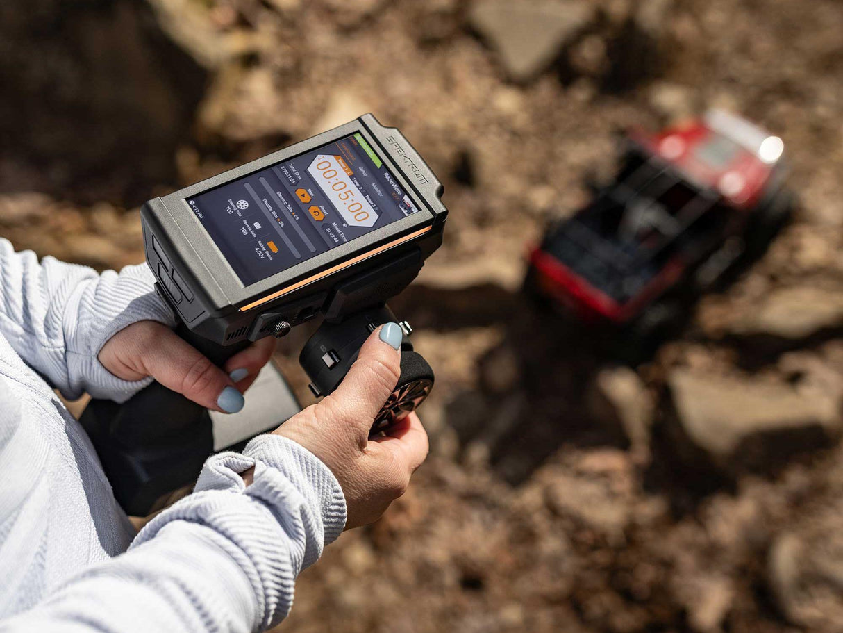 Spektrum iXSR 6-Channel DSMR Surface Transmitter with SR515 Receiver