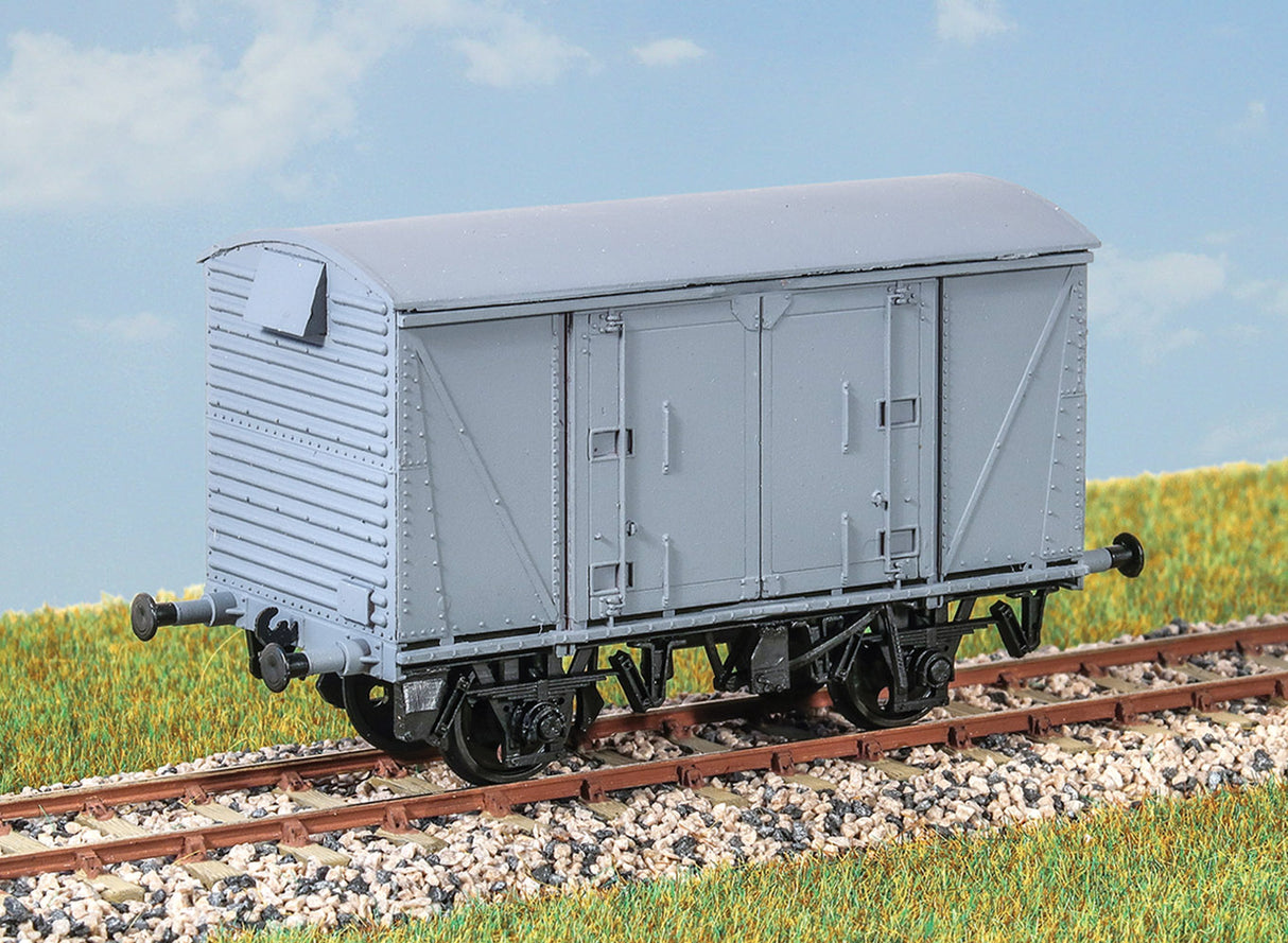 BR Vanwide with Air Brake FAT19