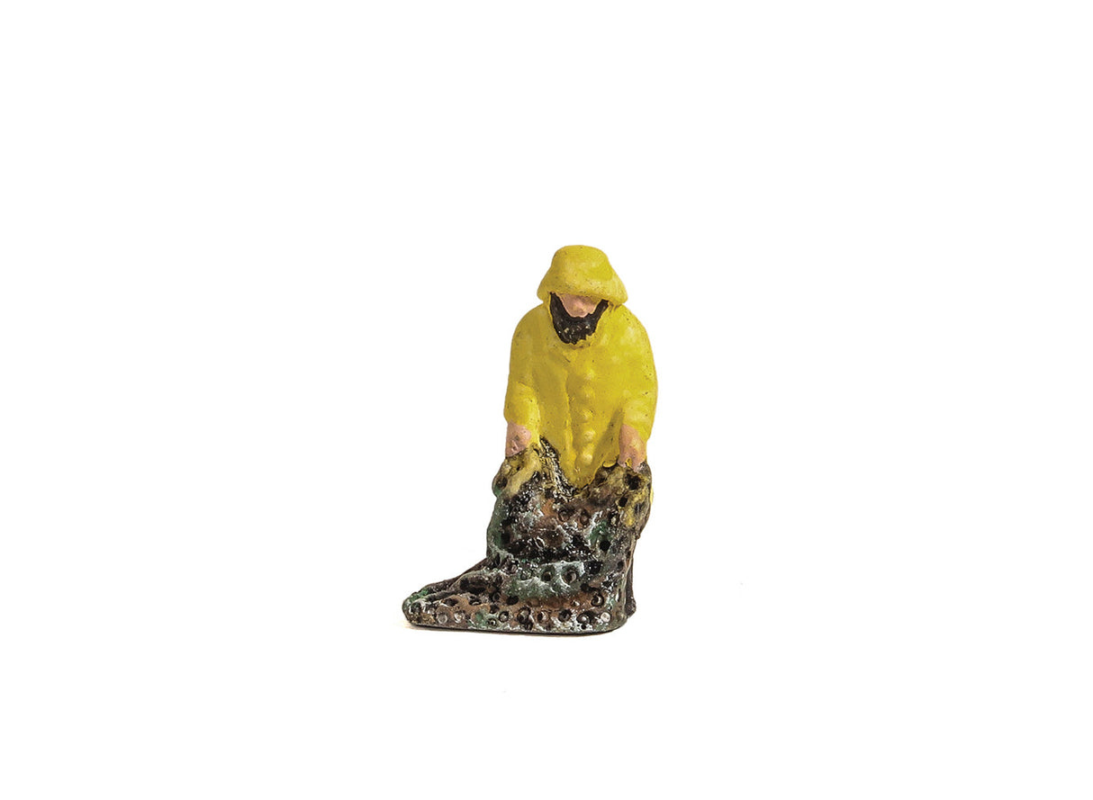 Fisherman in Yellow Oilskins With Net Height - 24.5mm