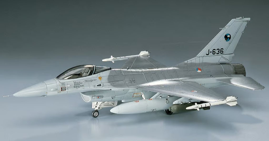 Plastic Kit Hasegawa 1:72 scale F-16A Plus Fighting Falcon HAB01