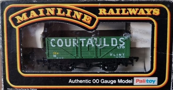 Mainline Railways 7 Plank Wagon - Courtaulds 37-151
