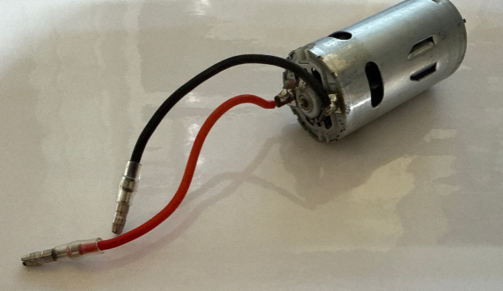 Brushed 600 sized Motor - SECOND HAND