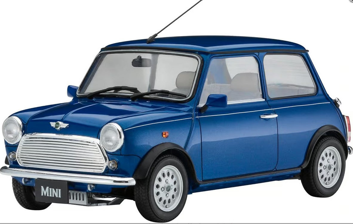 Hasegawa Model Kits - 1:24 1997 Mini Mayfair Kit HA20671
