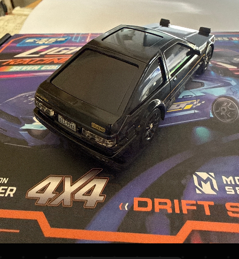 E-ZEE RC 1/43 LIGHTING TRUENO 4WD DRIFT CAR WITH GYRO - BLACK