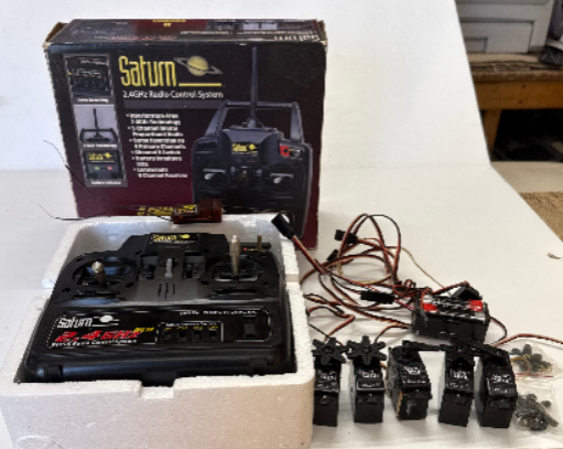 Satun 5ch Radio 2.4ghz with 5 Servos - SECOND HAND