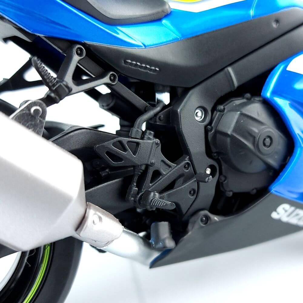Suzuki GSX-R 1000 DIE-CAST Metal Model BIKE Blue 99000-79N12-R10