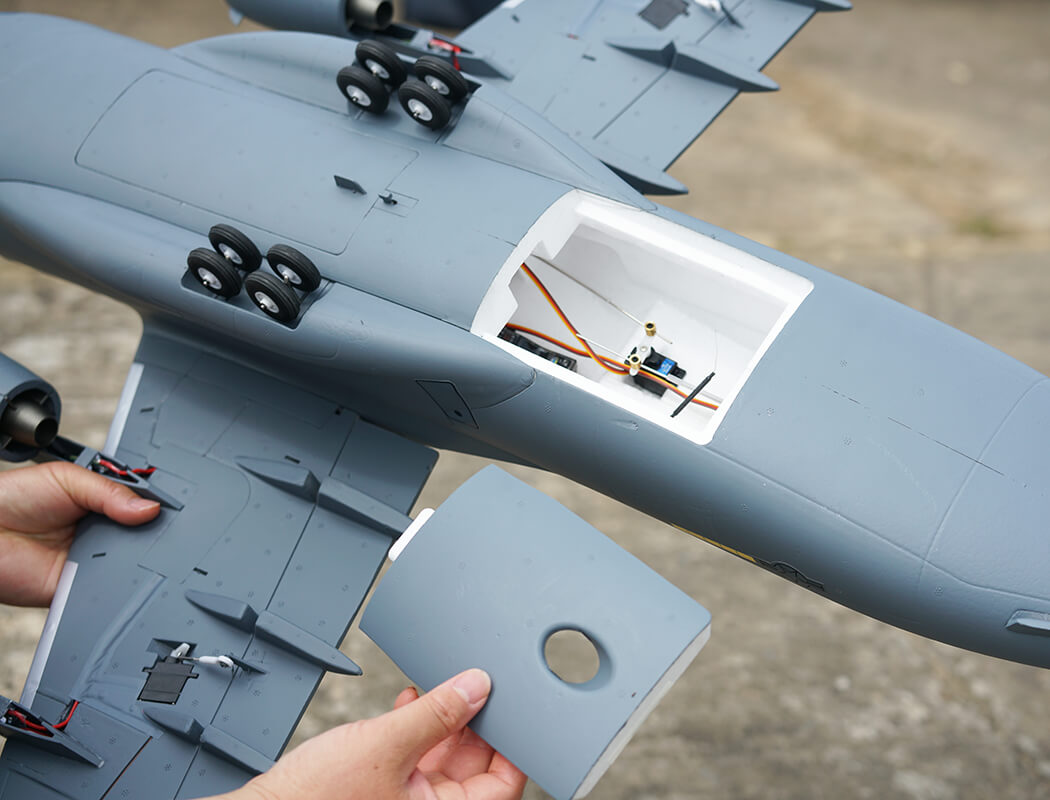 XFLY QUAD 40MM EDF GLOBEMASTER C-17 1200MM W/O TX/RX/BATT