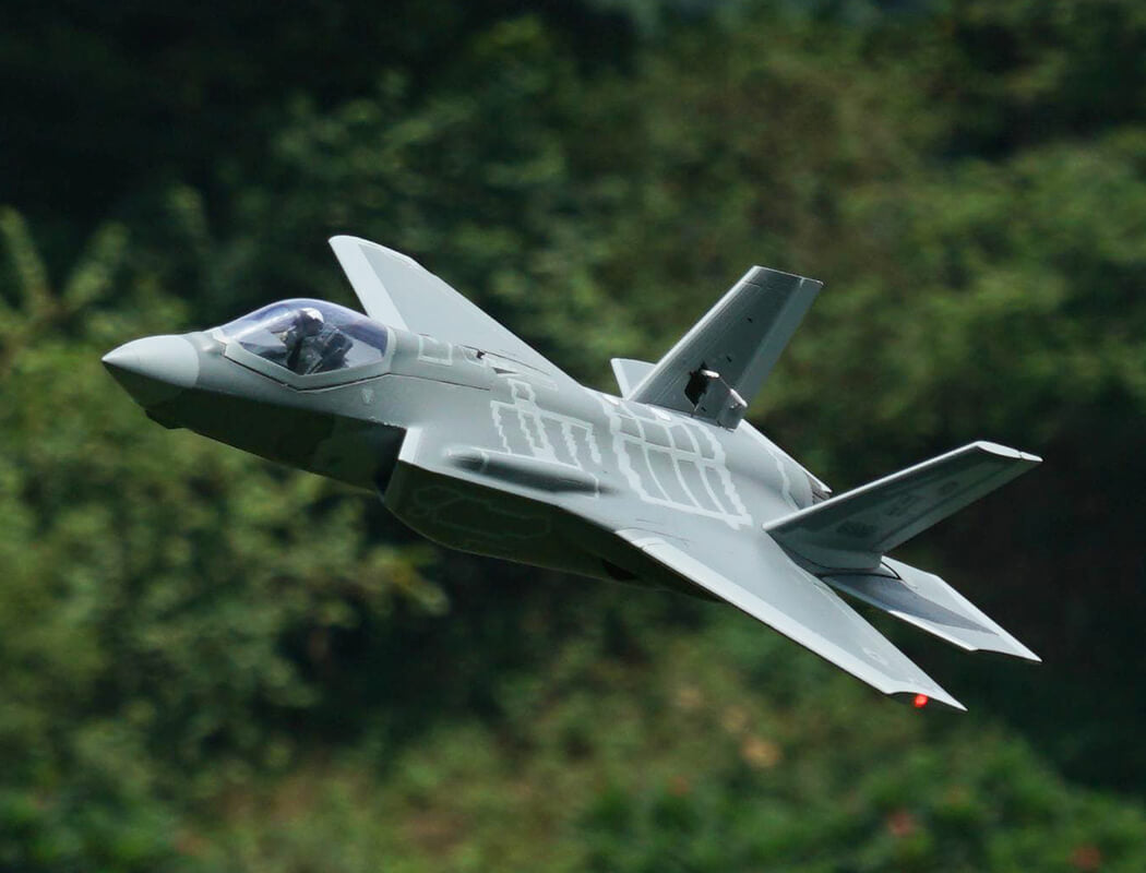 XFLY 70MM F-35 LIGHTNING EDF 750MM WITH RETRACT WITHOUT TX/RX/BATT - PRE ORDER - EXPECTED 2026