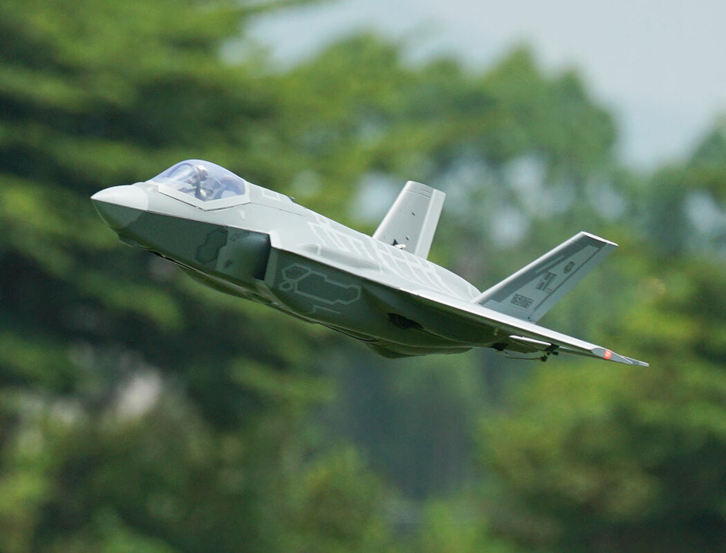 XFLY 70MM F-35 LIGHTNING EDF 750MM WITH RETRACT WITHOUT TX/RX/BATT - PRE ORDER - EXPECTED 2026