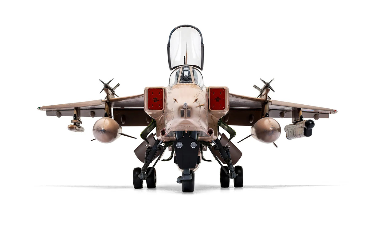 Airfix 1/48 Sepecat Jaguar GR.1/GR.1A kit A11010