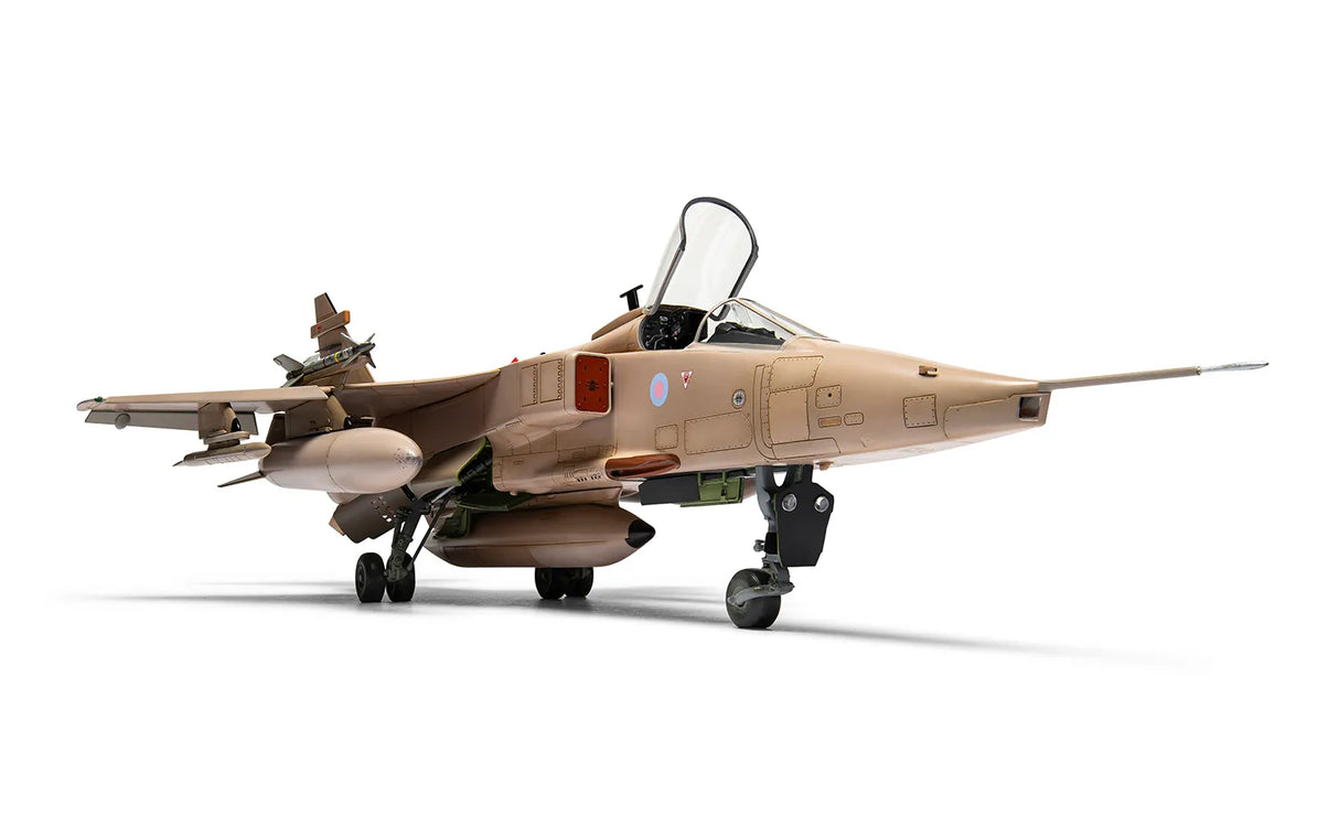 Airfix 1/48 Sepecat Jaguar GR.1/GR.1A kit A11010