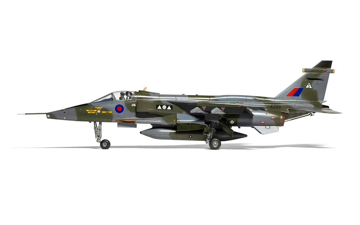 Airfix 1/48 Sepecat Jaguar GR.1/GR.1A kit A11010