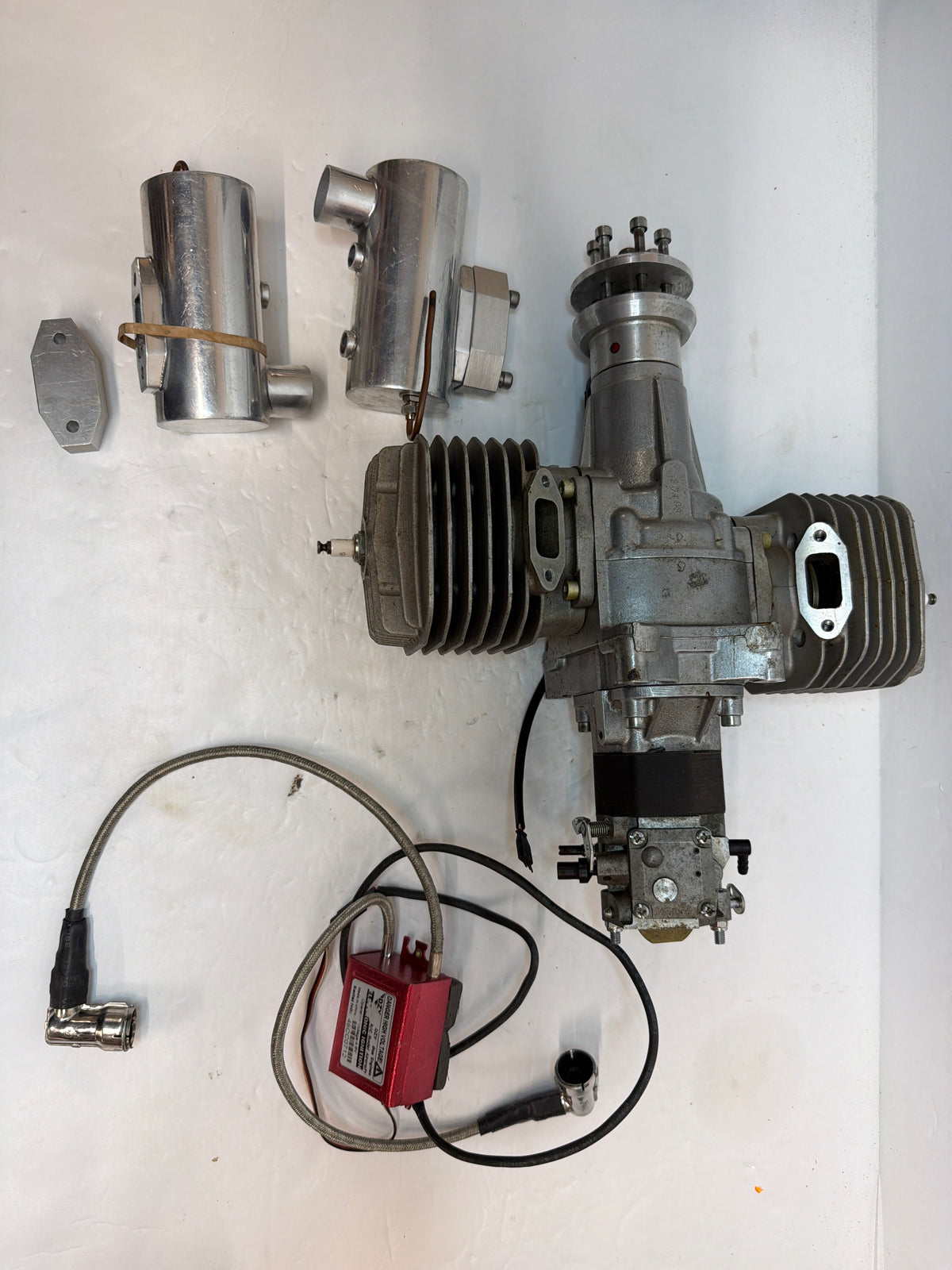 3W 140 twin-cylinder petrol 2 -Stroke Petrol Engine R/C Aircraft Engine – Second hand