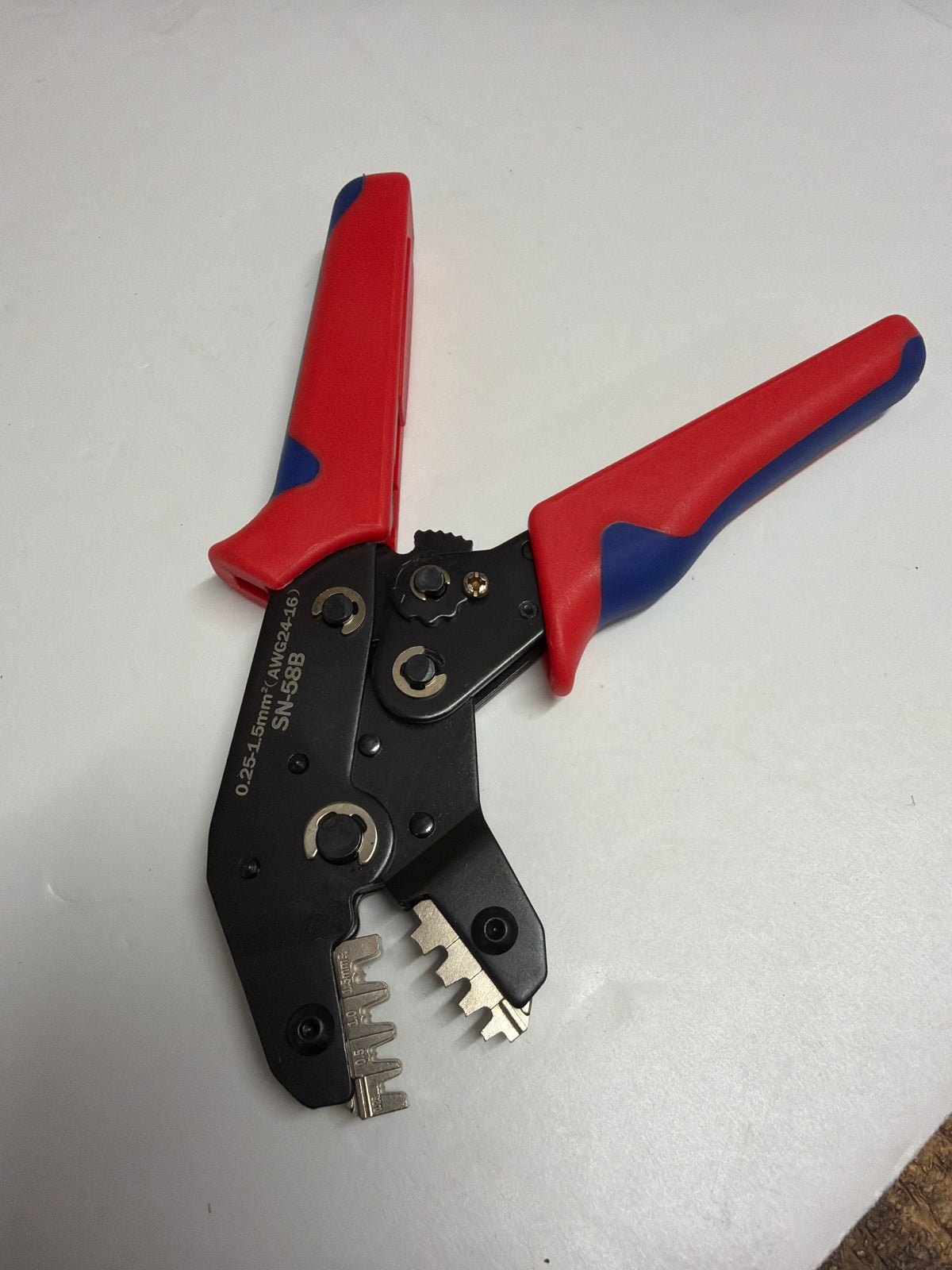 Extension Lead And Servo Plug Crimping Tool