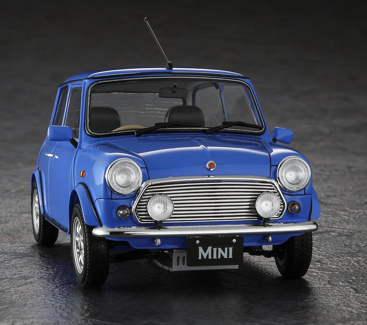 Hasegawa 1/24 1999 Mini 40th Anniversary Limited Edition Model Kit HALE20765