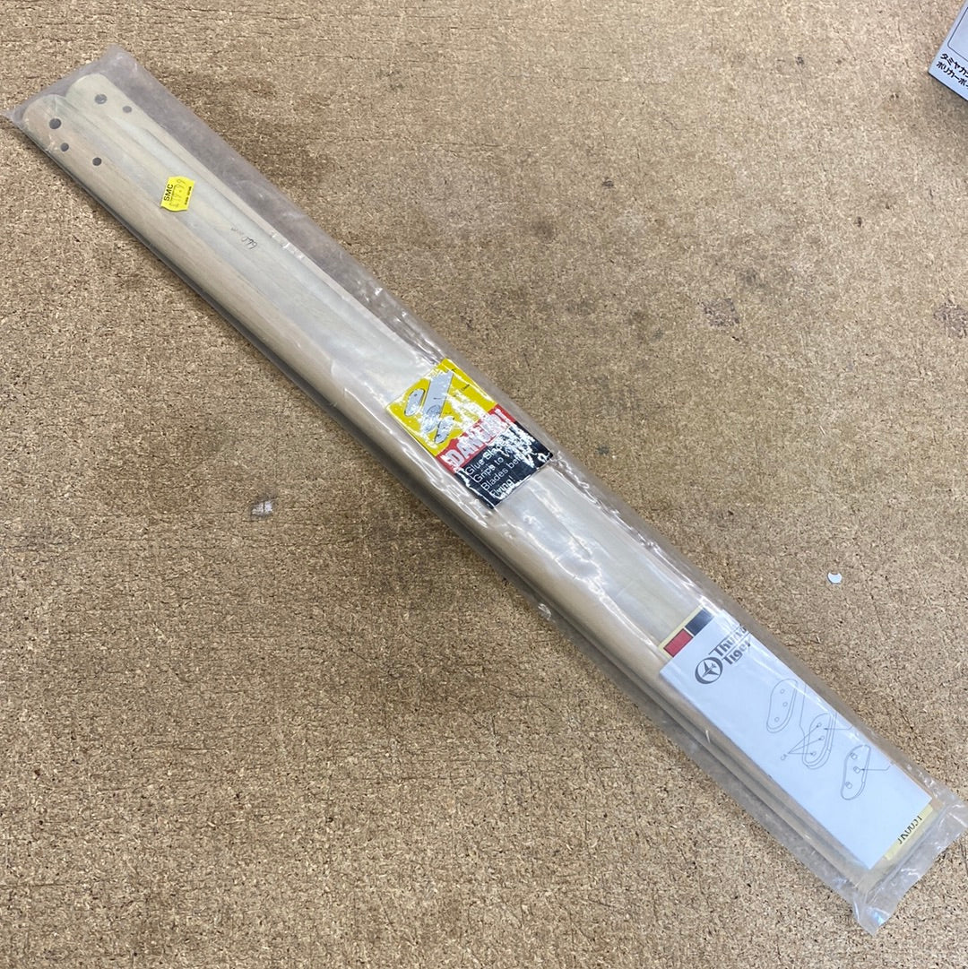 THUNDER TIGER 640 mm MAIN ROTOR BLADES WOODEN