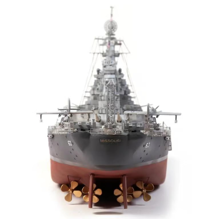 OcCre 1/200 USS Missouri BB-63 Wooden Boat Kit OC16002