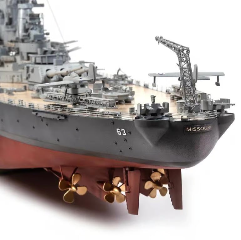 OcCre 1/200 USS Missouri BB-63 Wooden Boat Kit OC16002