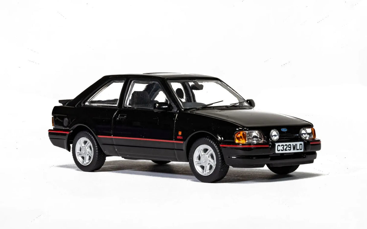 Corgi Vanguards Ford Escort Mk4 XR3i Black 1:43 VA14307A