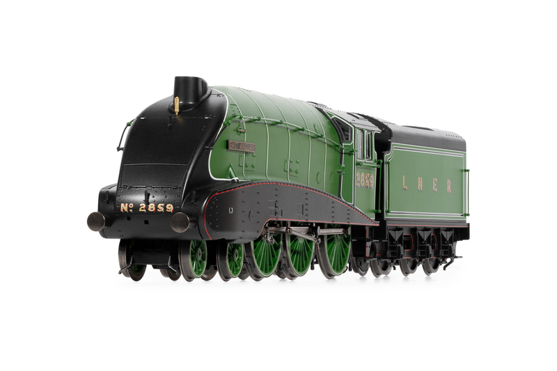 Hornby LNER Class B17/5 4-6-0 2859 East Anglian R30136