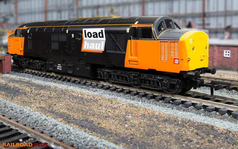 Hornby RailRoad Plus Loadhaul Class 37 Co-Co 37710 - Era 8 R30188