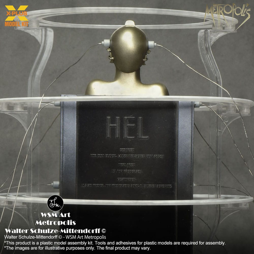 X-PLUS 1/8 Metropolis Maschinenmensch Seated Version Plastic Model Kit - 411-200366