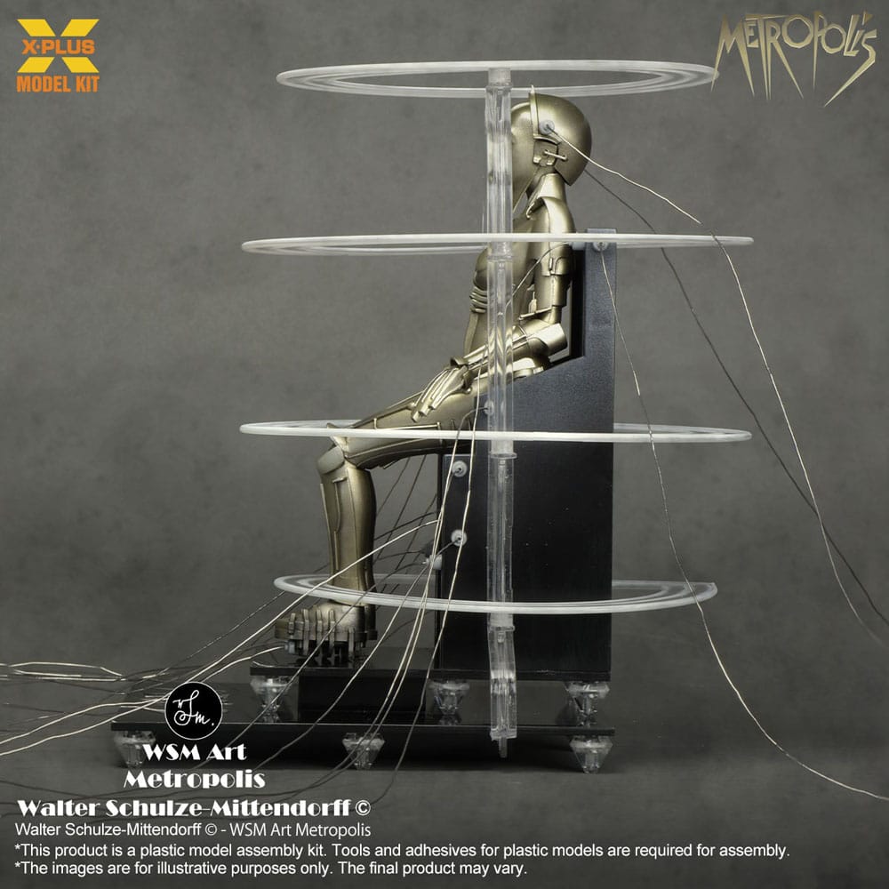 X-PLUS 1/8 Metropolis Maschinenmensch Seated Version Plastic Model Kit - 411-200366